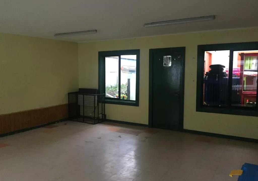 Propiedad Sector E. Abello Av. Espana (Jardin Infantil) 17