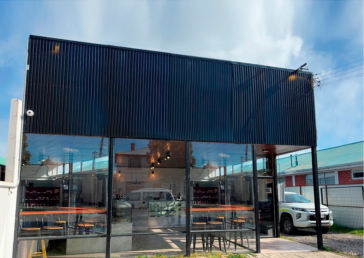 Local Comercial o Rent a Car en Puerto Natales Blanco Encalada, disponible a partir del 01 de Julio.