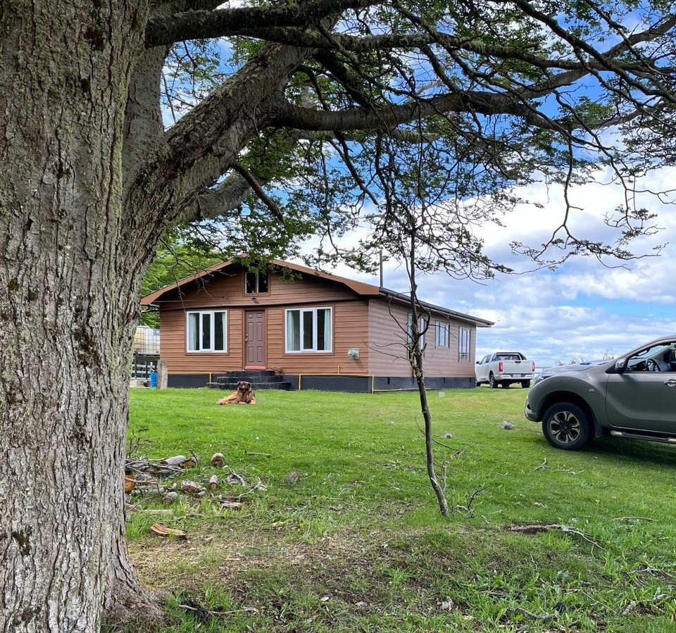 6 hectáreas cercanas a Punta Arenas – Propiedad con edificaciones